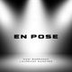 en pose Single