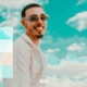 Floating feat Coolgrey Jay Single