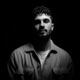 דופקת בדלת Single