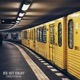 ES IST OKAY Single