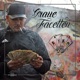 Graue Facetten Single