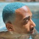 Drowning in love Single