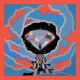 Pressure Makes Diamonds Single